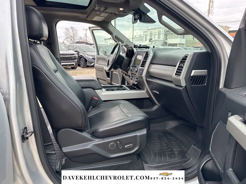 Used 2017 Ford F250 Lariat w/ Lariat Ultimate Package image 26