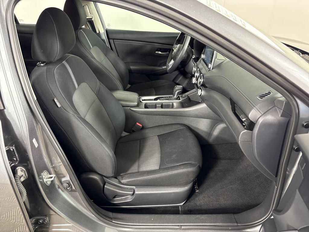 Used 2024 Nissan Sentra SV FWD image 6