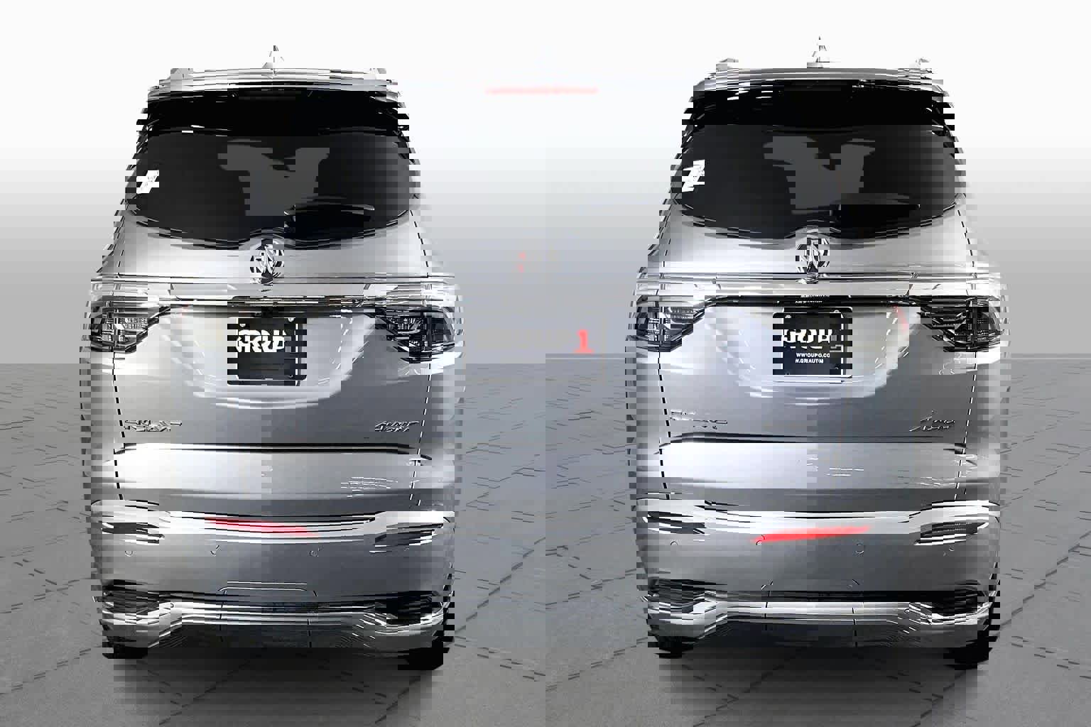 Certified 2023 Buick Enclave Avenir image 5