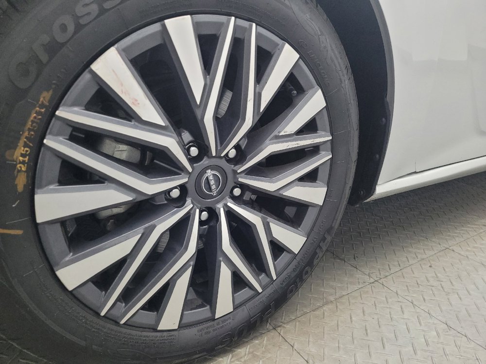 Used 2024 Nissan Altima 2.5 SV image 31