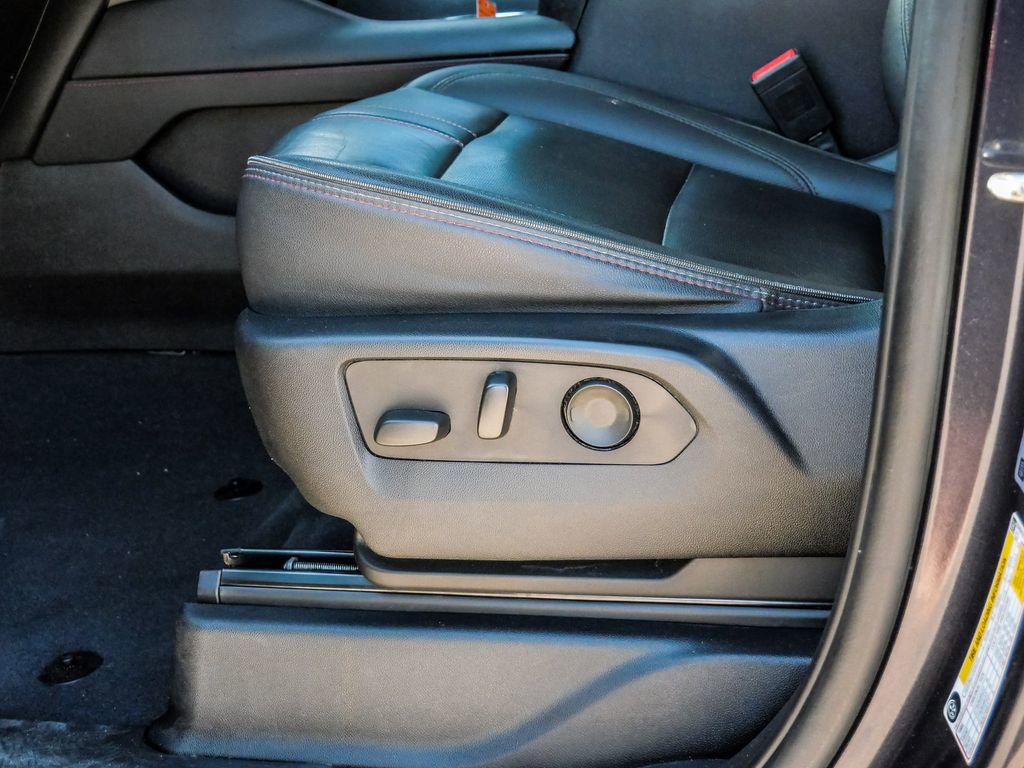 Used 2023 Chevrolet Suburban RST image 29