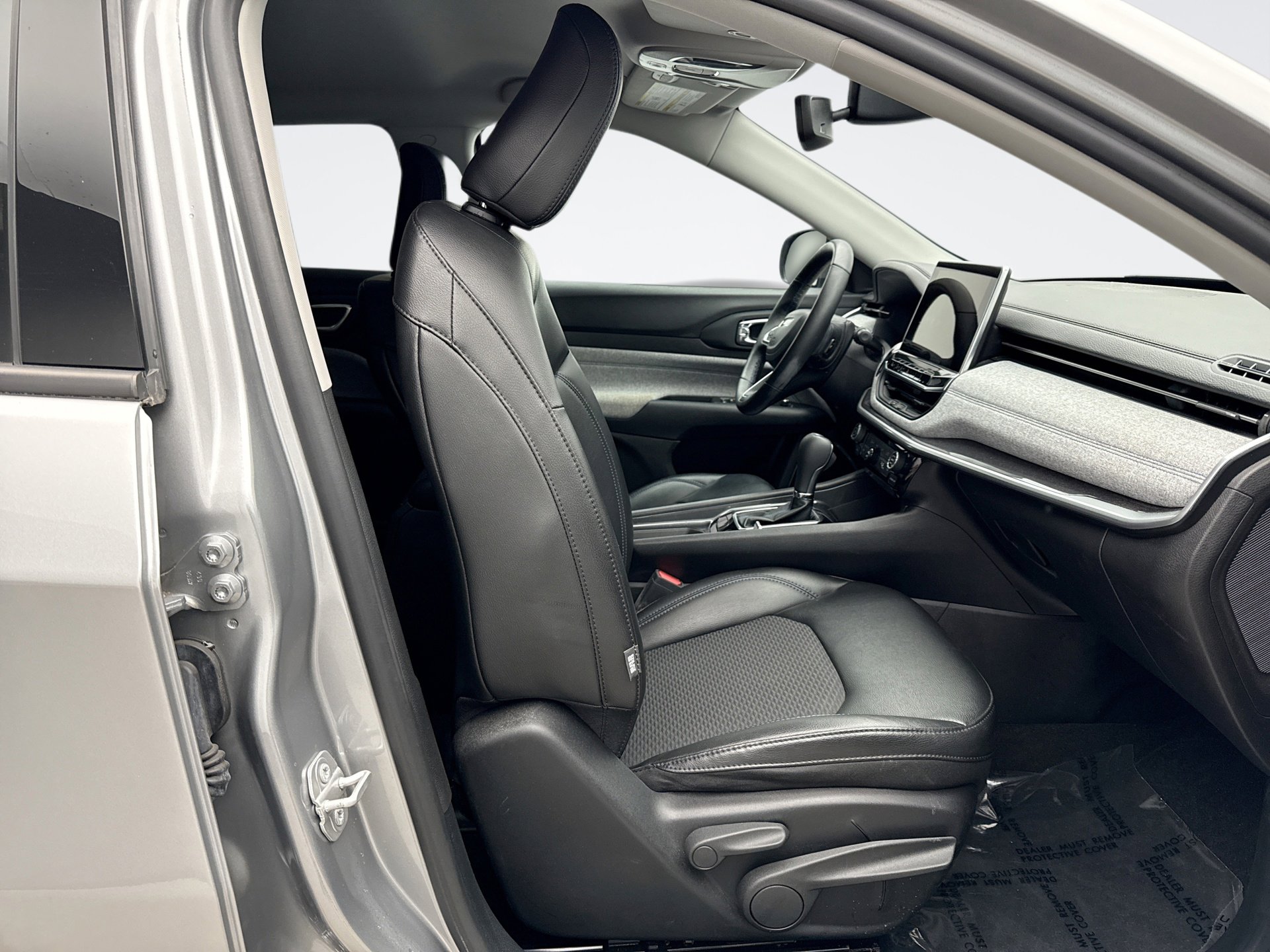 Used 2022 Jeep Compass Latitude w/ Convenience Group image 17