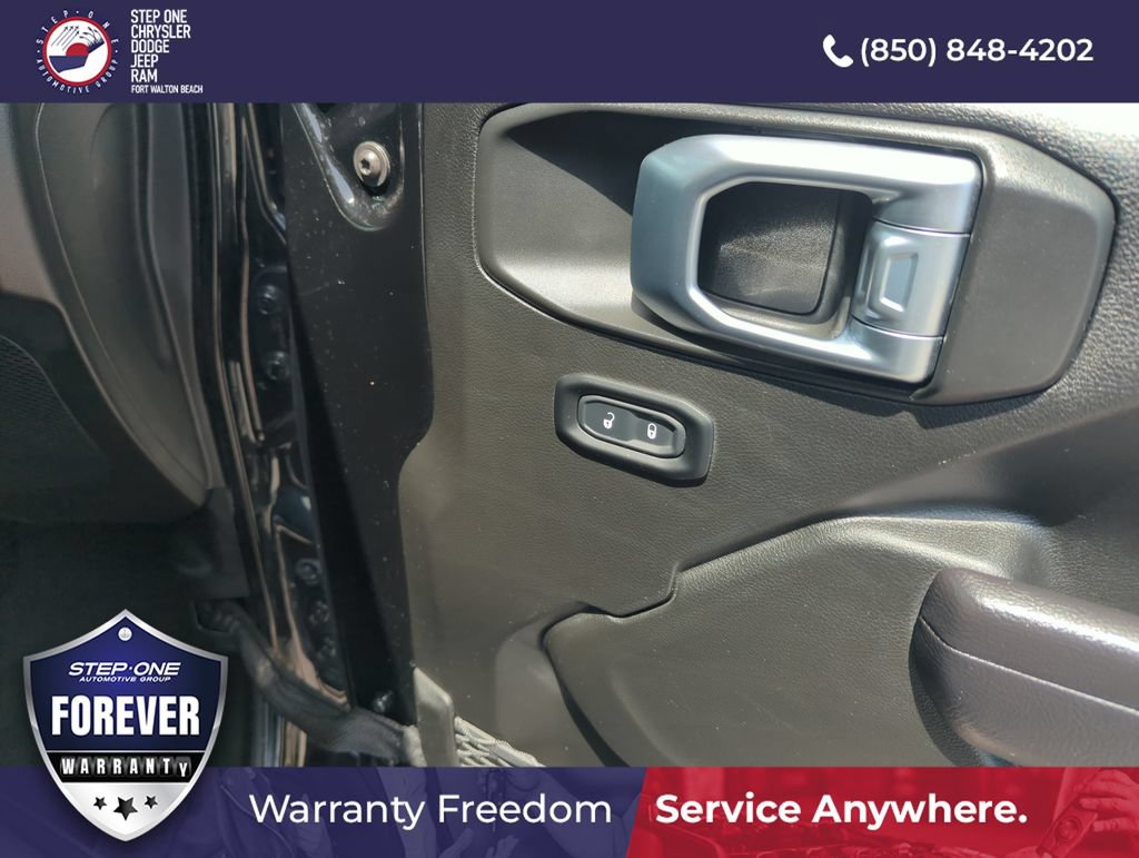Used 2022 Jeep Gladiator Sport AWD/4WD image 32