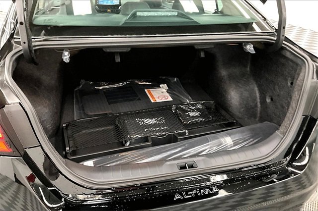 New 2025 Nissan Altima 2.5 SR w/ SR Premium Package image 39