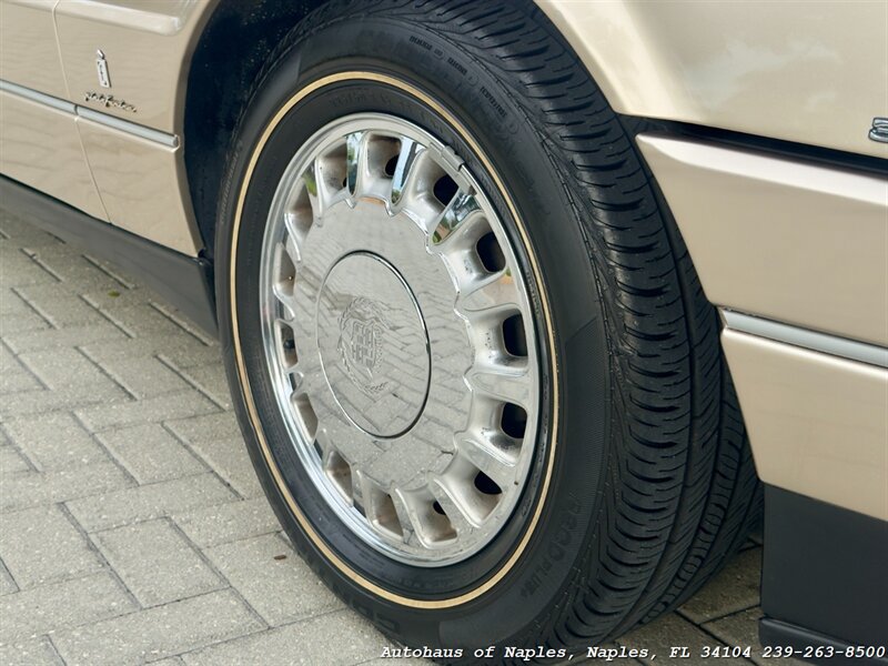 Used 1993 Cadillac Allante FWD image 10