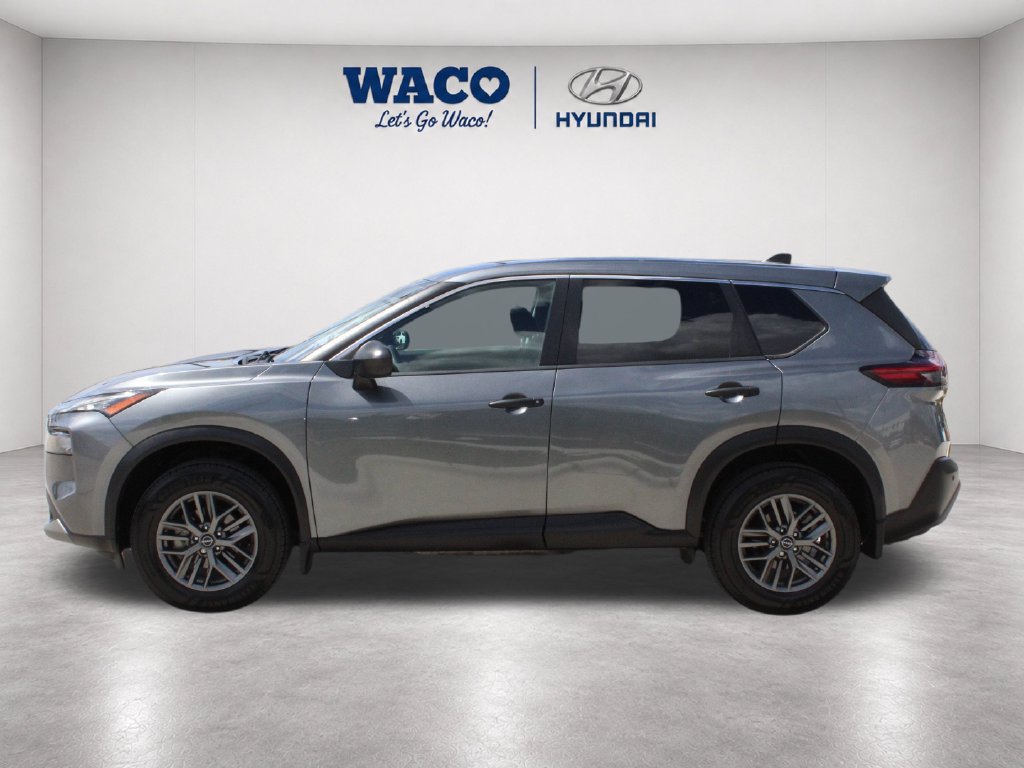 Used 2023 Nissan Rogue SV w/ SV Premium B Package FWD image 5