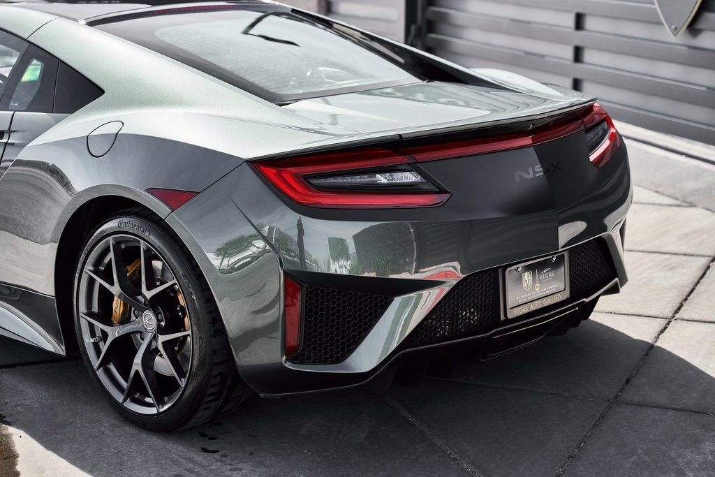 Used 2017 Acura NSX AWD/4WD image 11