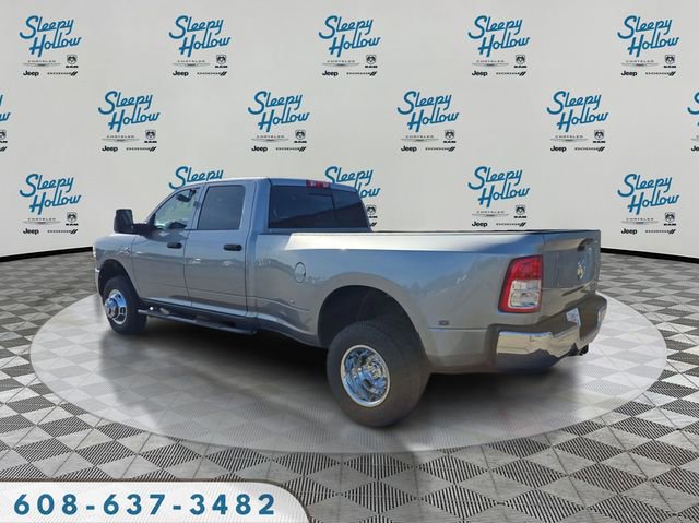 Used 2024 RAM 3500 Tradesman w/ Chrome Appearance Group AWD/4WD image 7