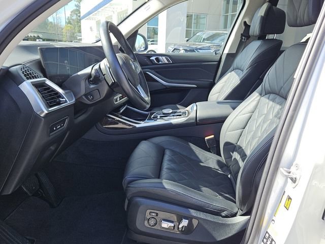 Used 2024 BMW X7 xDrive40i image 3