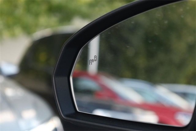 New 2025 Volkswagen Taos SE image 19