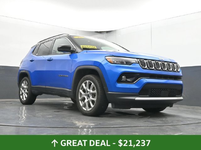 Used 2025 Jeep Compass Limited AWD/4WD image 49