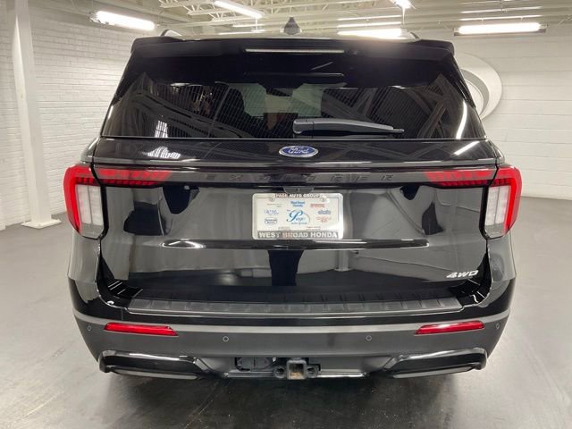 Used 2025 Ford Explorer ST-Line w/ Premium Package AWD/4WD image 4