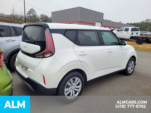 Used 2024 Kia Soul LX image 13