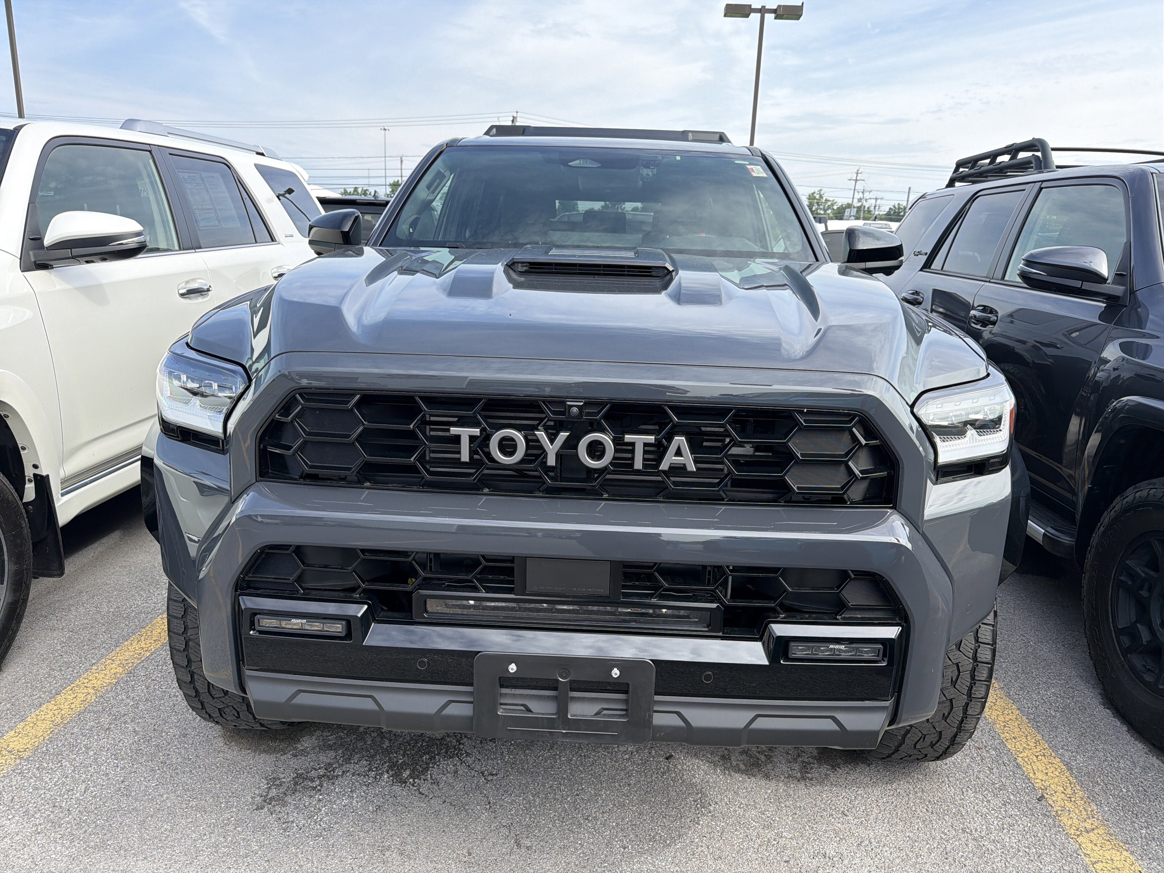 Used 2025 Toyota 4Runner TRD Pro AWD/4WD image 3