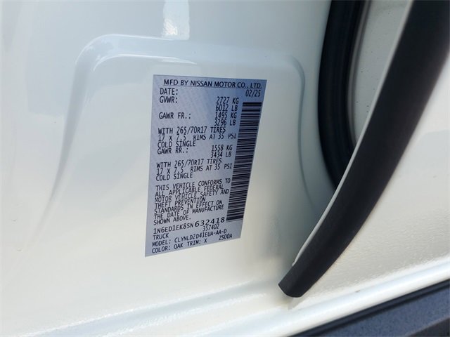 Used 2025 Nissan Frontier PRO-4X image 25