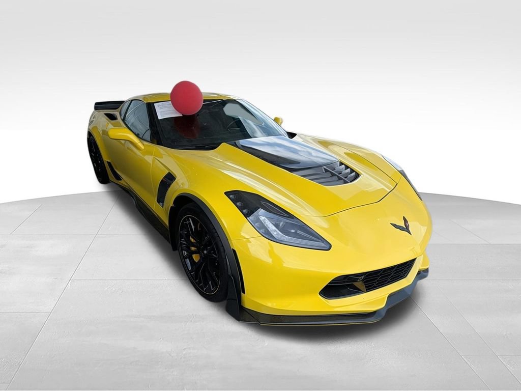 Used 2016 Chevrolet Corvette Z06 w/ 3LZ Preferred Equipment Group RWD image 2