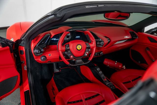 Used 2018 Ferrari 488 Spider RWD image 18