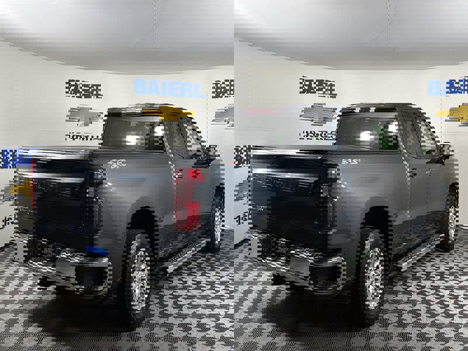 Used 2020 Chevrolet Silverado 1500 LT w/ Trailering Package image 5