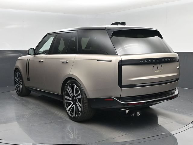 Used 2023 Land Rover Range Rover SE AWD/4WD image 4