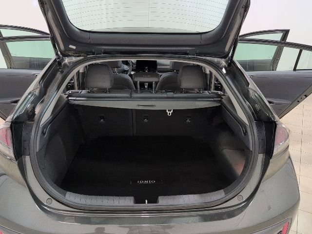 Used 2022 Hyundai Ioniq Limited image 13