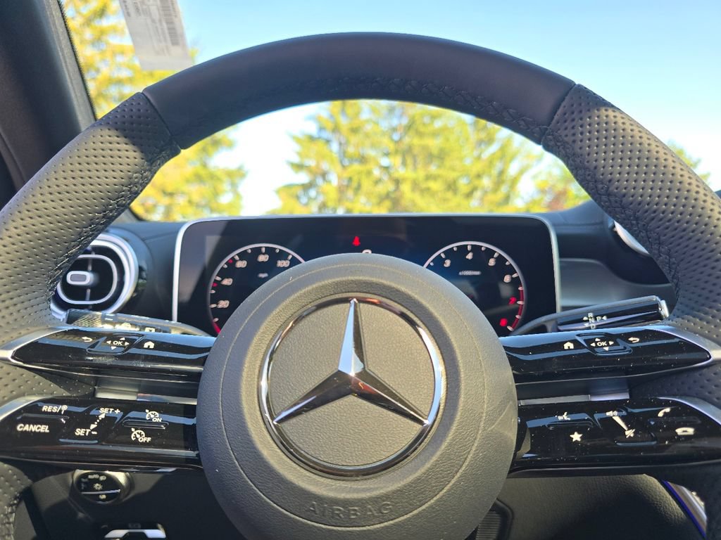 New 2026 Mercedes-Benz GLC 300 4MATIC image 29