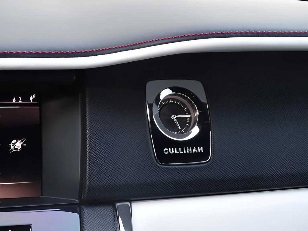 Certified 2024 Rolls-Royce Cullinan image 8