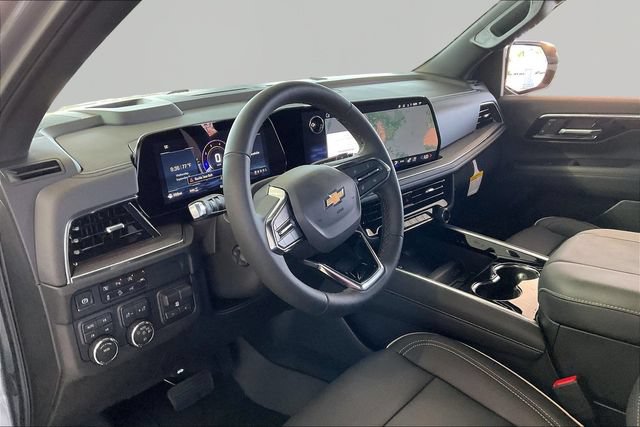 Used 2026 Chevrolet Suburban Premier w/ Sun And Tow Package AWD/4WD image 12
