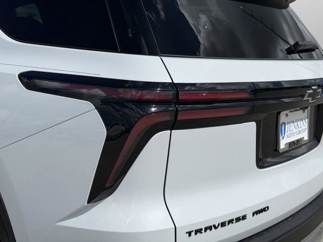 New 2026 Chevrolet Traverse Z71 w/ Enhanced Driving Package AWD/4WD image 13