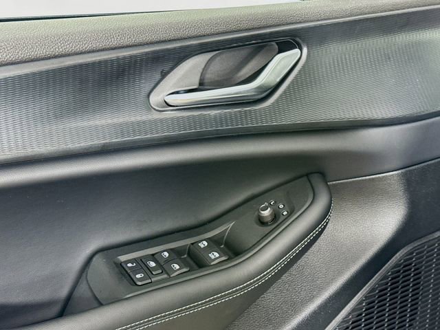 New 2025 Jeep Grand Cherokee Altitude image 18