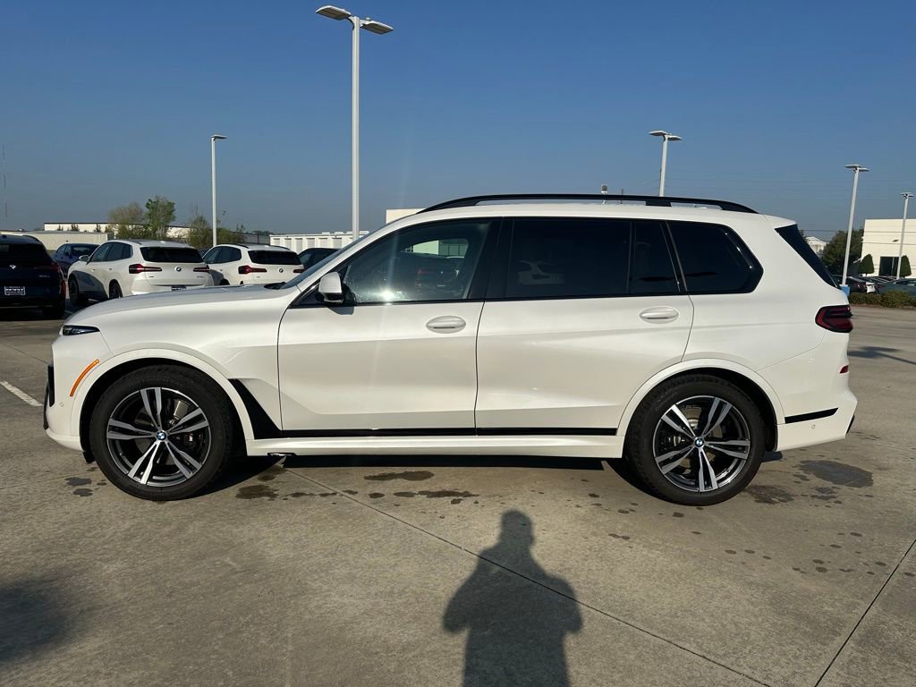 Certified 2024 BMW X7 xDrive40i w/ M Sport Package image 7