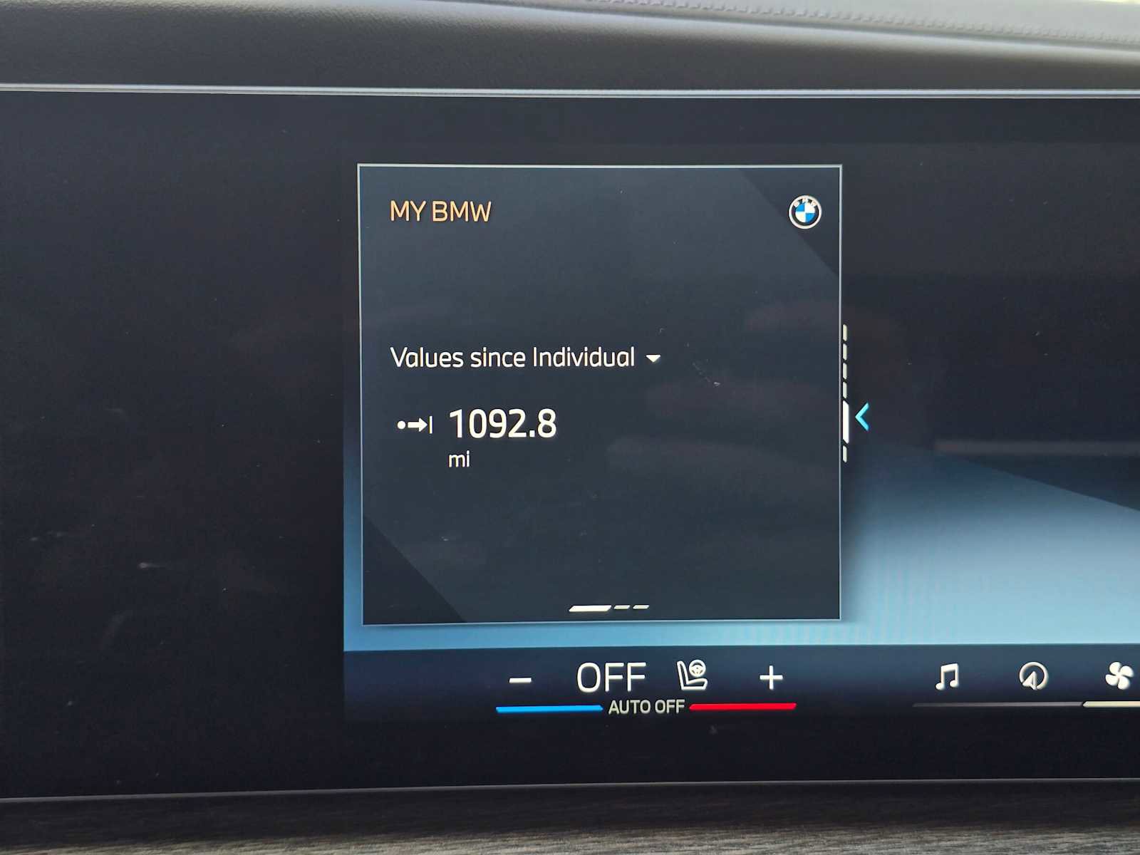 Used 2024 BMW 740i image 26