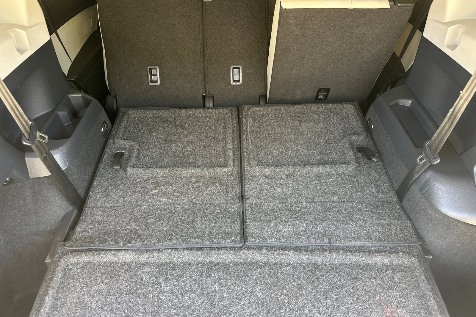 Used 2020 Volkswagen Tiguan SE w/ Panoramic Sunroof Package FWD image 15
