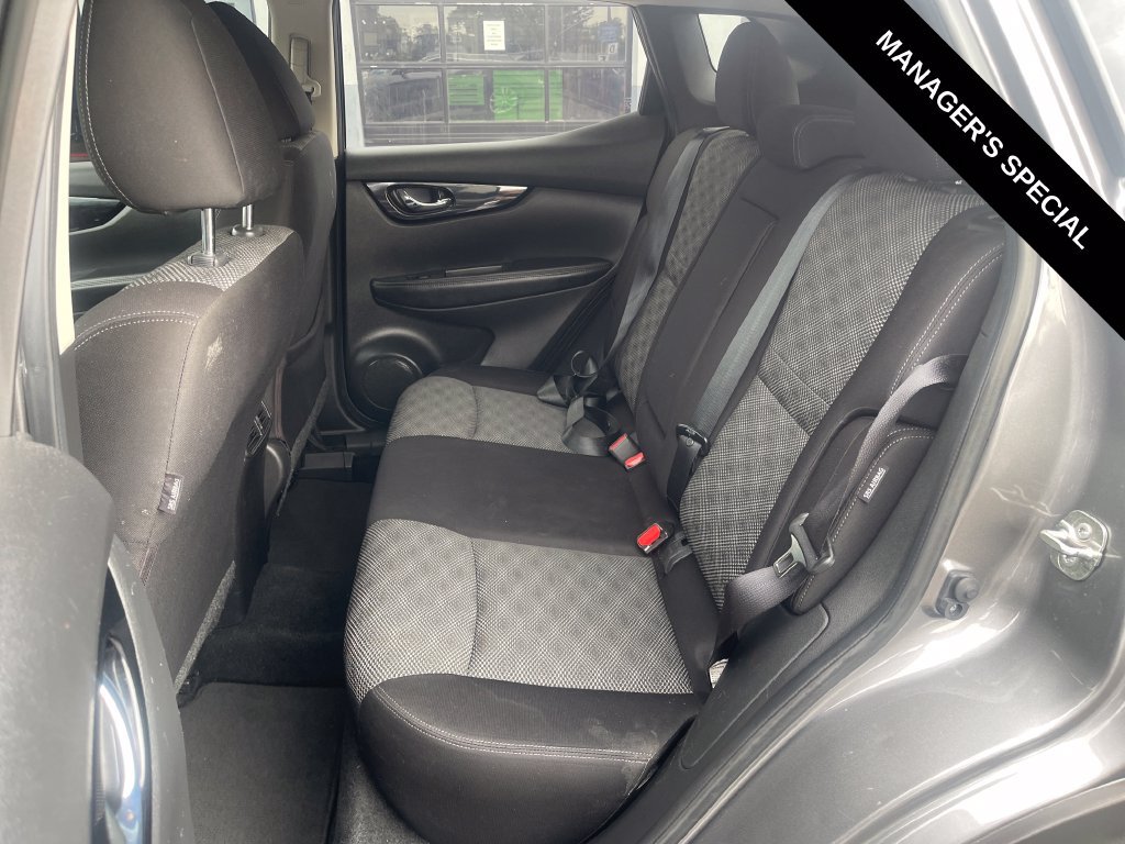 Used 2020 Nissan Rogue Sport SV AWD/4WD image 13