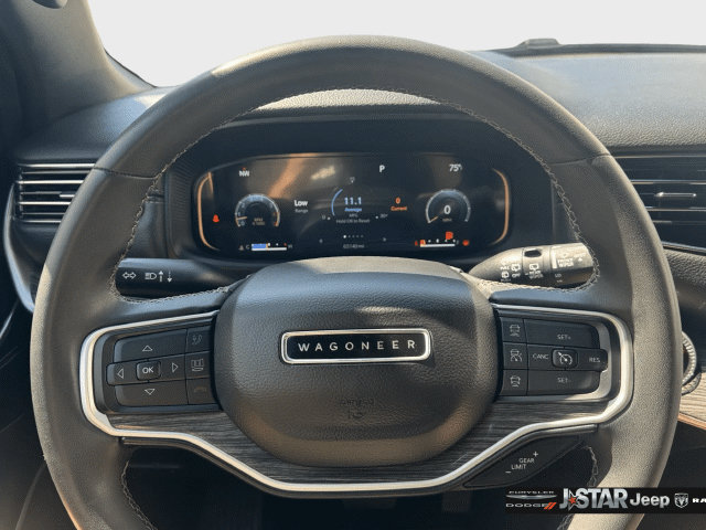 Used 2022 Jeep Wagoneer Series III AWD/4WD image 13