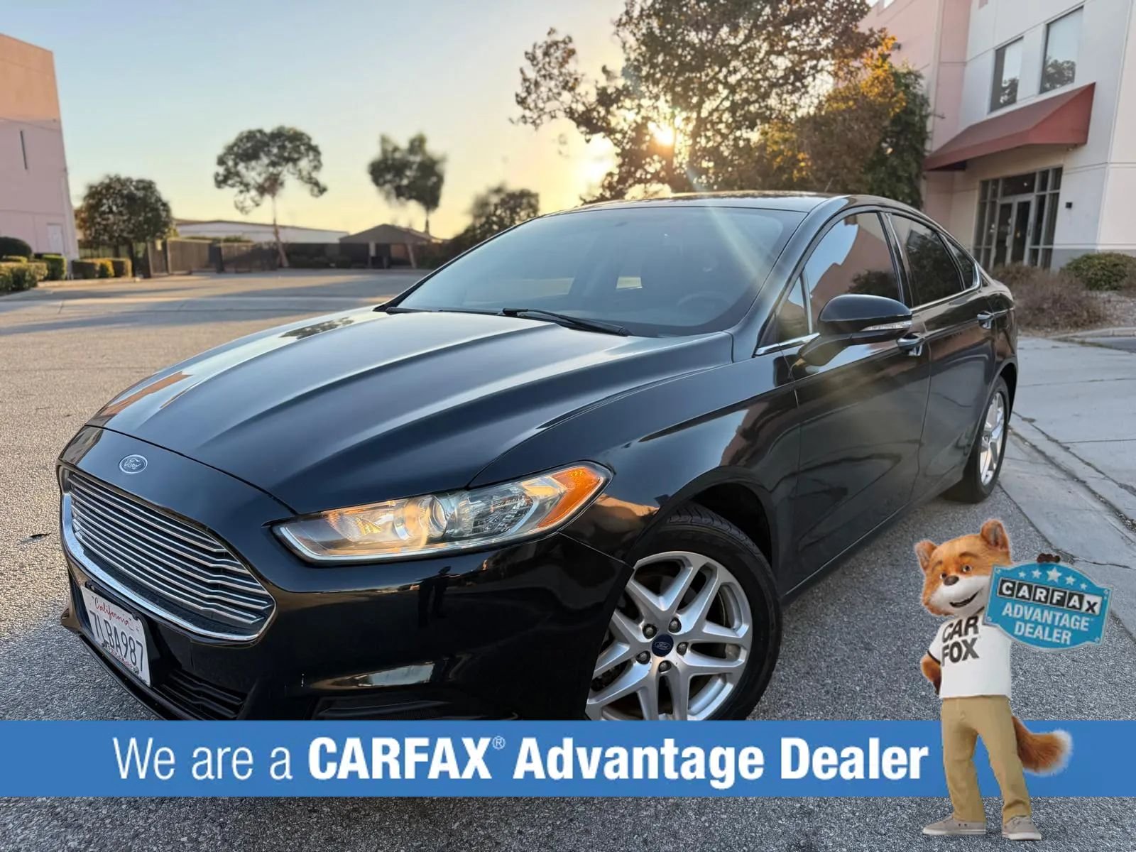 Used 2015 Ford Fusion SE FWD image 7