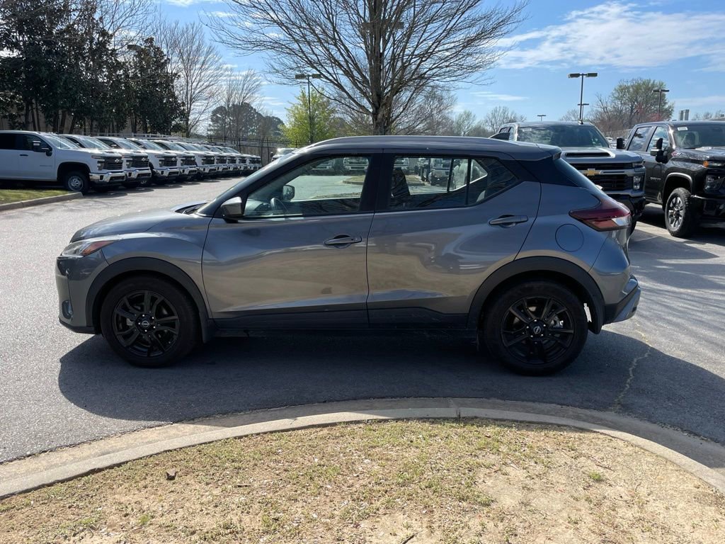 Used 2023 Nissan Kicks SV FWD image 4