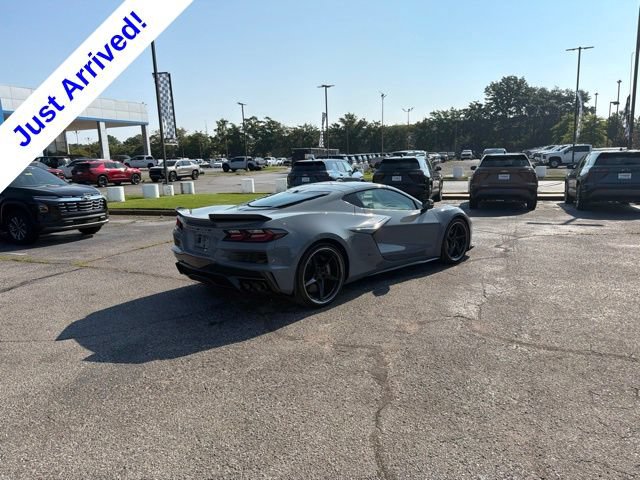 Used 2025 Chevrolet Corvette E-Ray w/ Stealth Interior Trim Package AWD/4WD image 3