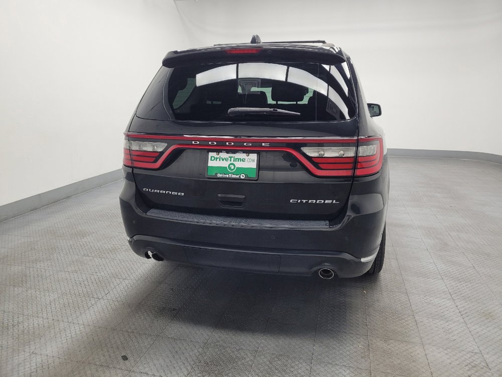 Used 2016 Dodge Durango Citadel w/ Premium Entertainment Group RWD image 7