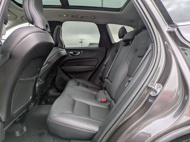 Used 2023 Volvo XC60 B5 Plus FWD image 15