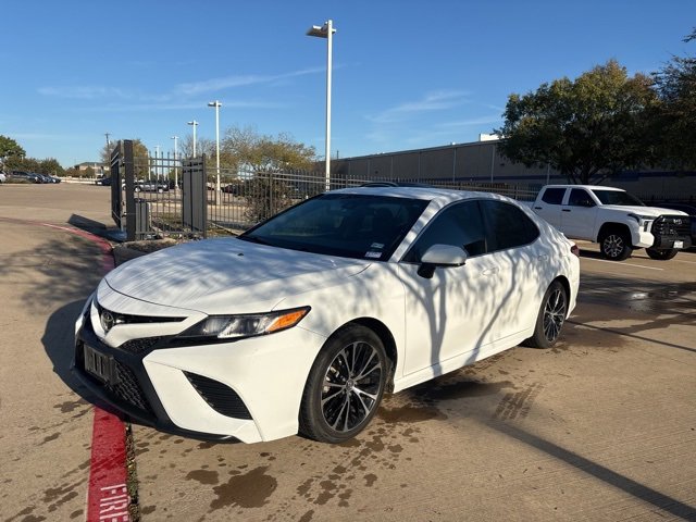 Used 2018 Toyota Camry SE