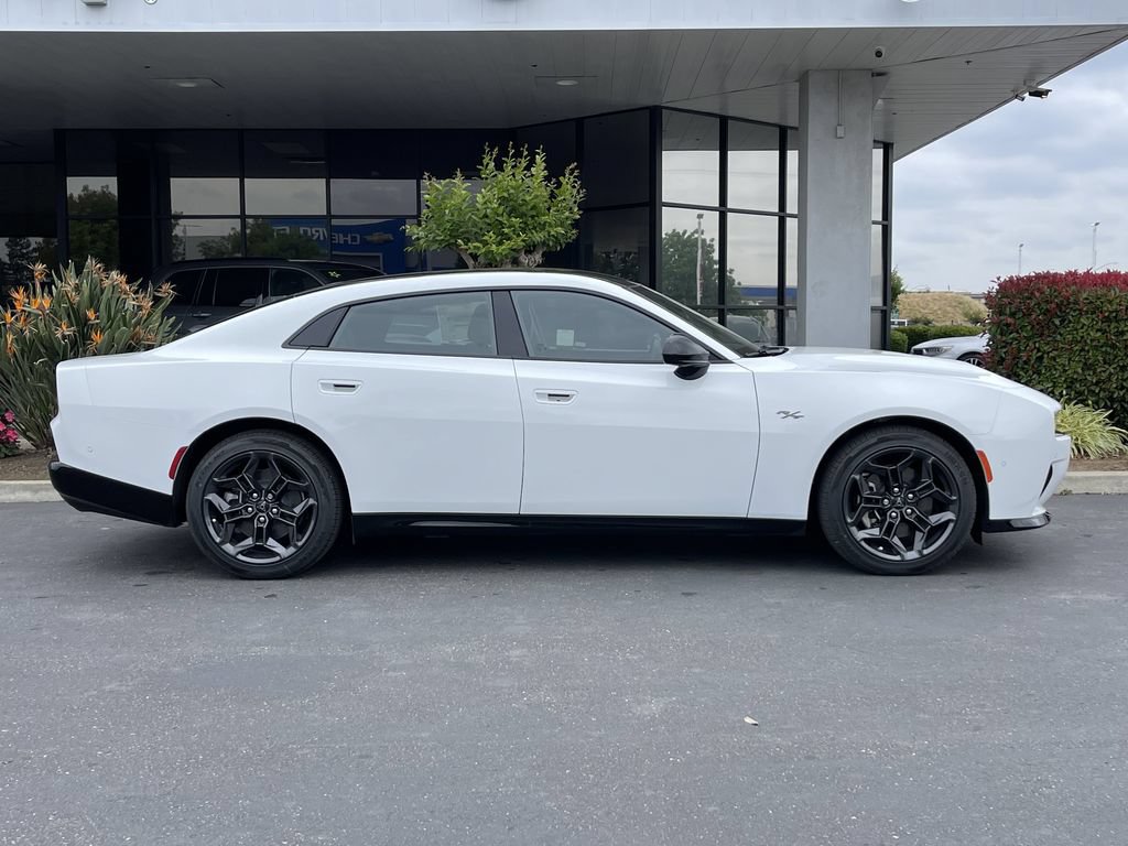 New 2026 Dodge Charger R/T AWD/4WD image 4