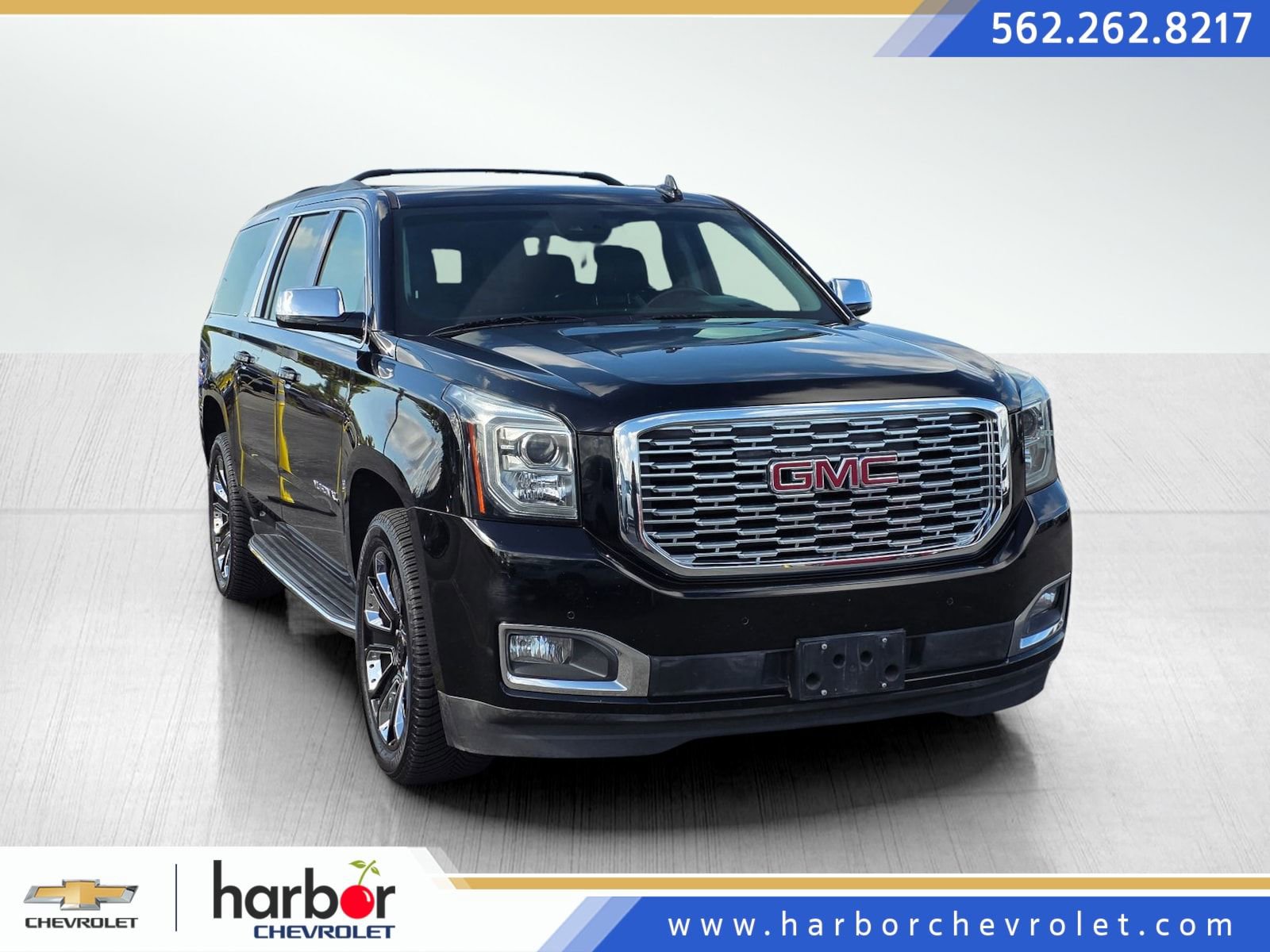 Used 2019 GMC Yukon XL SLT AWD/4WD image 1