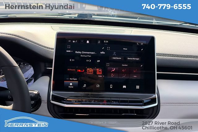 Used 2023 Jeep Compass Limited w/ Sun and Sound Group AWD/4WD image 9
