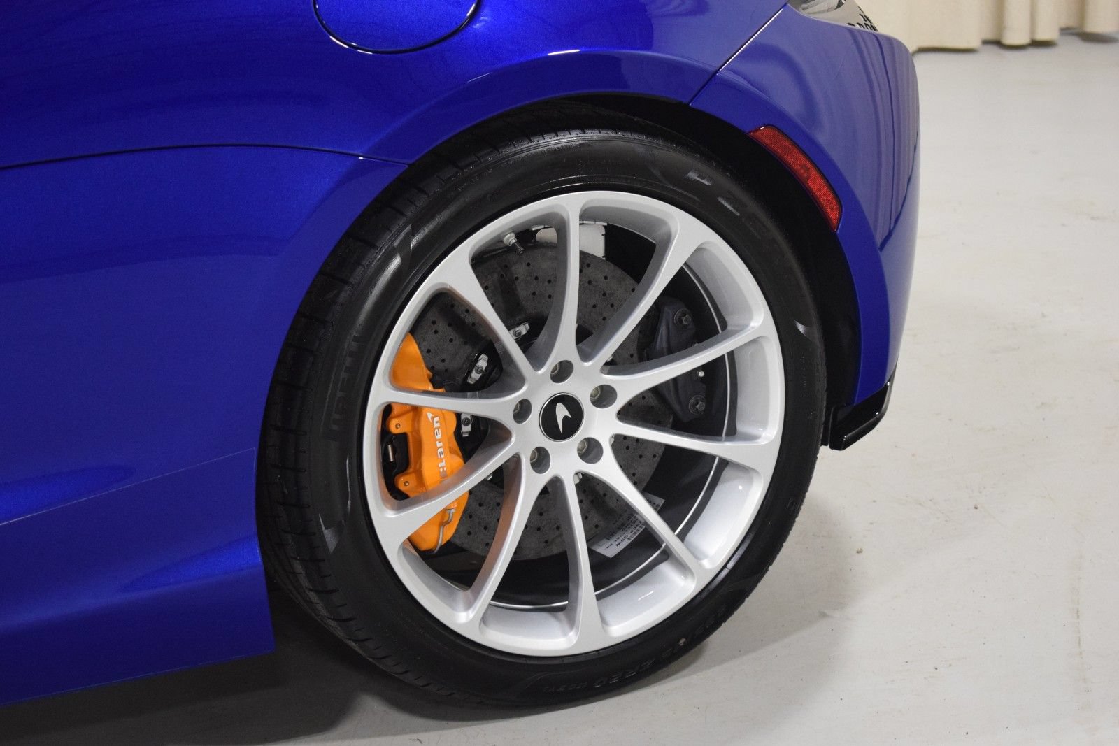 New 2026 McLaren Artura RWD image 7