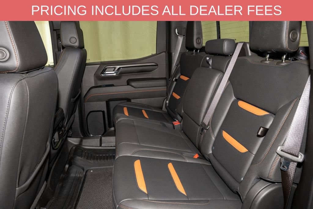 Used 2023 GMC Sierra 1500 AT4 w/ AT4 Preferred Package AWD/4WD image 9