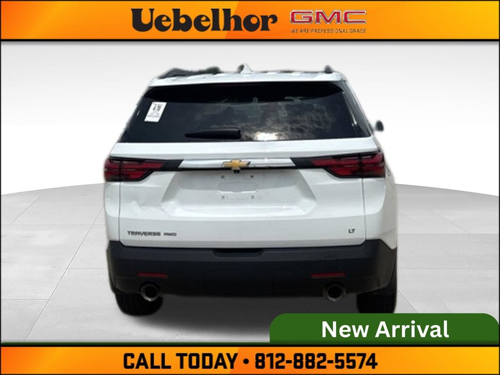 Used 2023 Chevrolet Traverse LT w/ LPO, Cargo Package AWD/4WD image 7