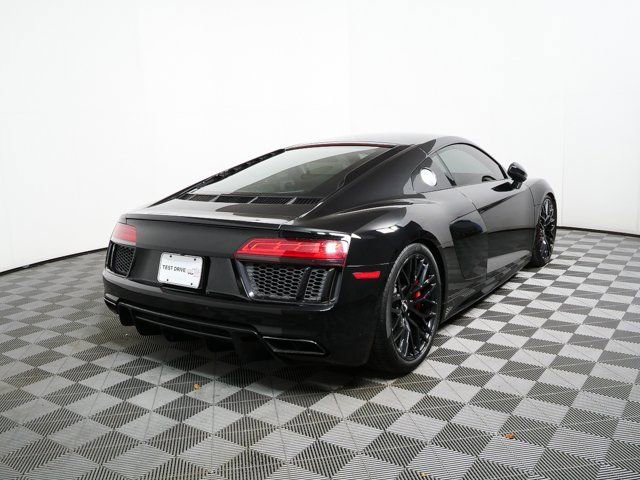 Used 2018 Audi R8 V10 w/ Premium Package image 3