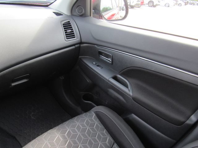 Used 2024 Mitsubishi Outlander Sport ES AWD/4WD image 17