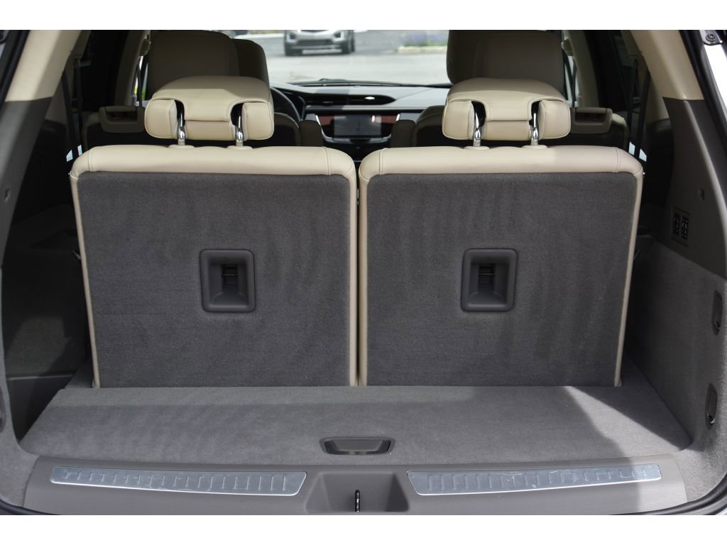 Certified 2024 Cadillac XT6 Premium Luxury FWD image 25