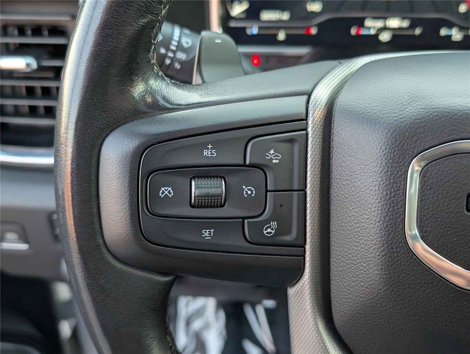 Used 2023 GMC Sierra 1500 Denali image 25